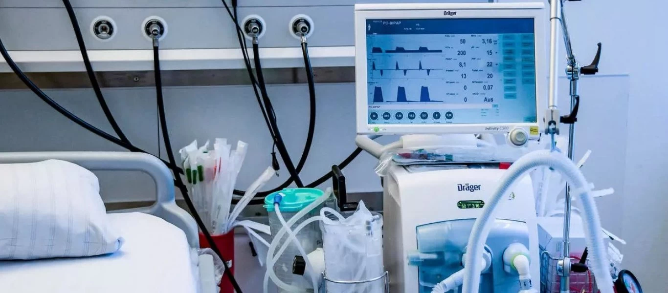 Η Ρωσία δοκιμάζει αναπνευστήρες που παρέχουν υποστήριξη σε πάνω από δύο άτομα ταυτόχρονα